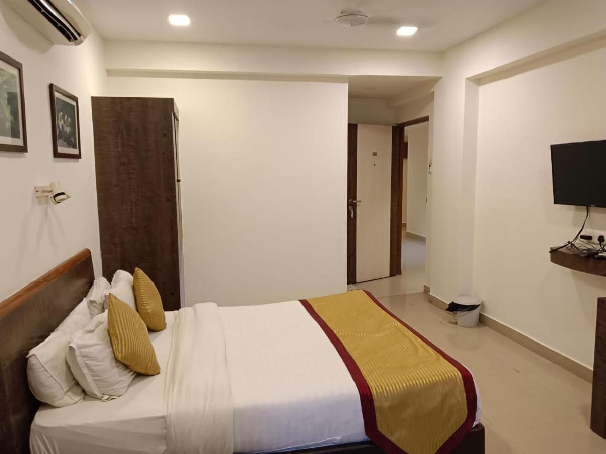 Boshan Hotels Mapusa Eksteriør billede