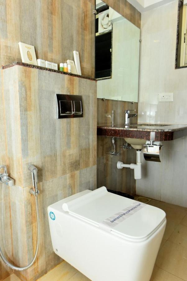 Boshan Hotels Mapusa Eksteriør billede