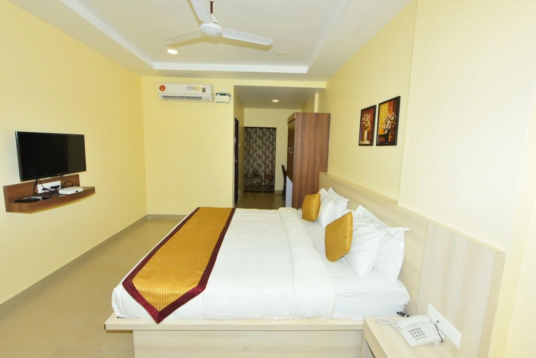 Boshan Hotels Mapusa Eksteriør billede