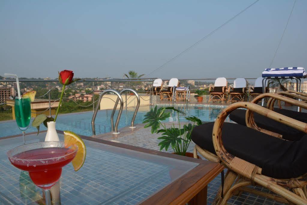 Boshan Hotels Mapusa Eksteriør billede